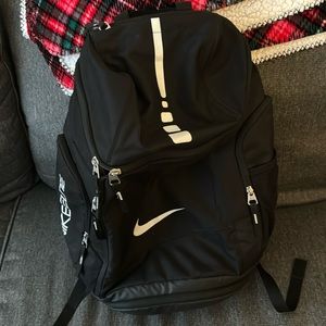 Nike elite bag